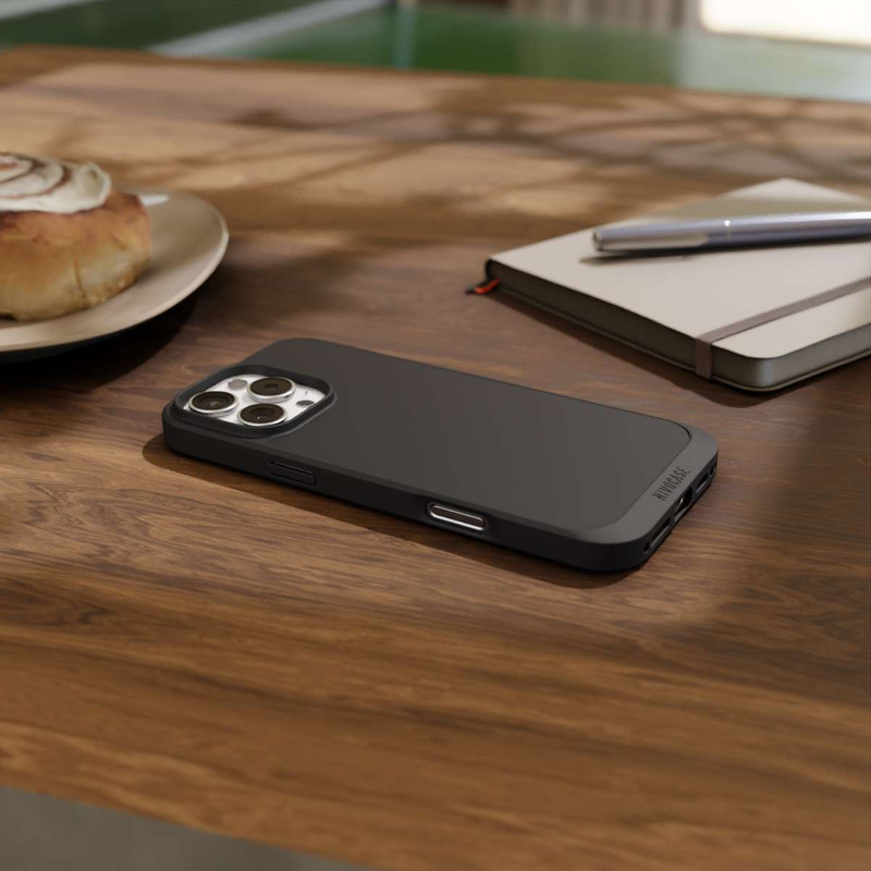 iPhone 16 Pro Max NIVOpure Peanuts Hearts