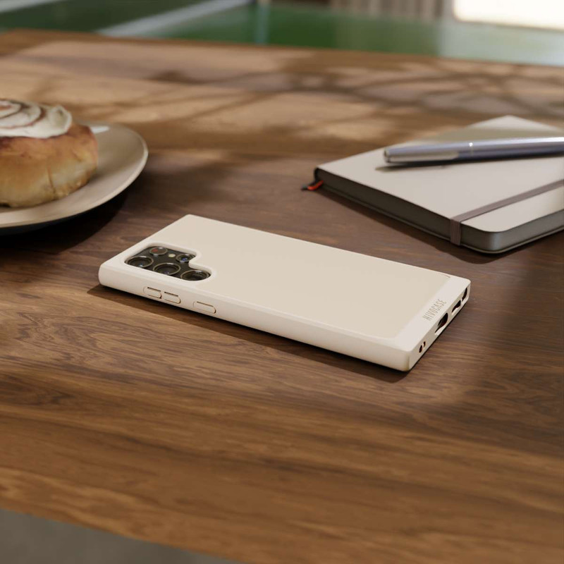 Galaxy S22 Ultra NIVOpure Sternennachthimmel über Wald mit KI