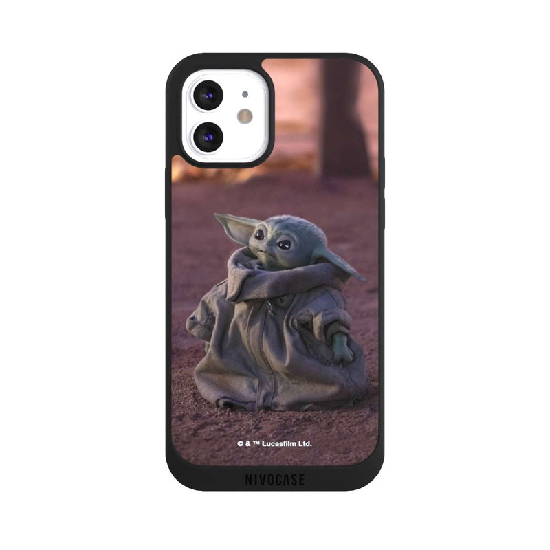 iPhone 12 NIVOpure The Child schaut nach oben