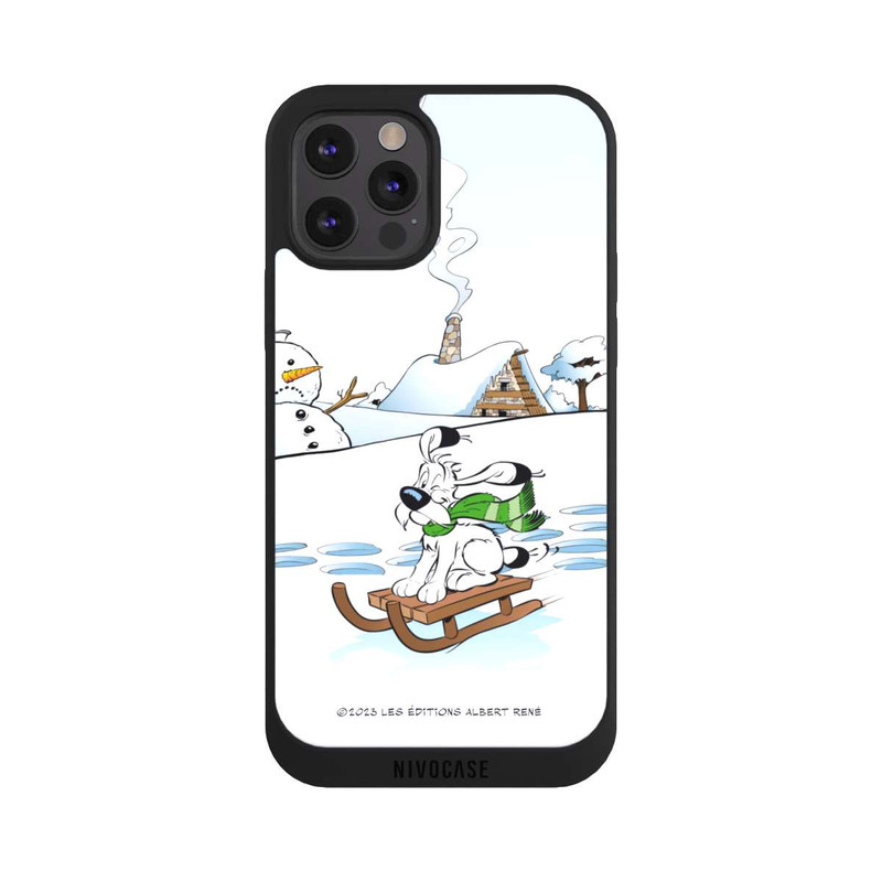 iPhone 12 Pro NIVOpure Idefix rides a sleigh