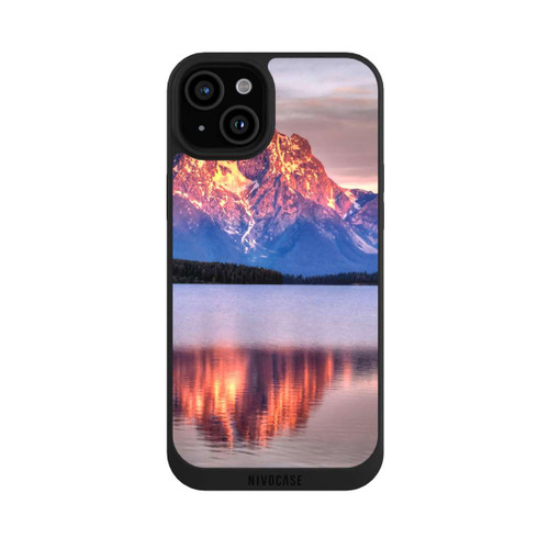Apple iPhone 15 Plus NIVOpure Montagne au Bord d'un Lac