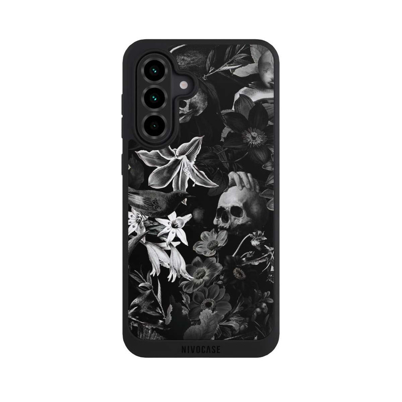 Galaxy A36 5G NIVOpure Totenköpfe und Blumen auf schwarzem Hintergrund