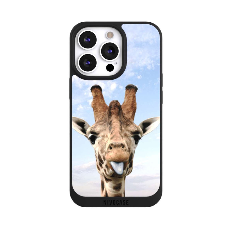 iPhone 13 Pro NIVOpure Giraffe auf der Straße
