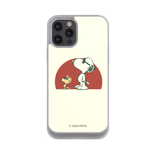 Apple iPhone 12 Pro NIVOpure Snoopy Woodstock weit draußen
