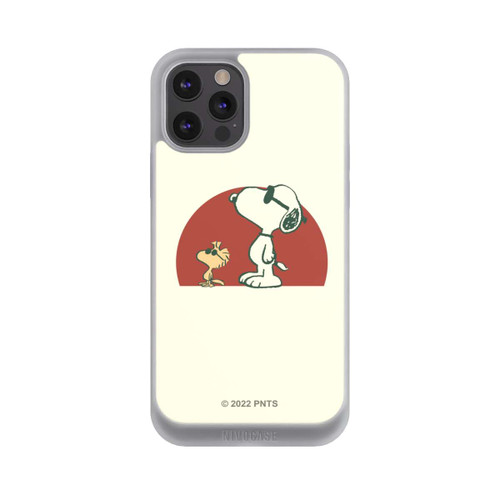 Apple iPhone 12 Pro Max NIVOpure Snoopy Woodstock weit draußen