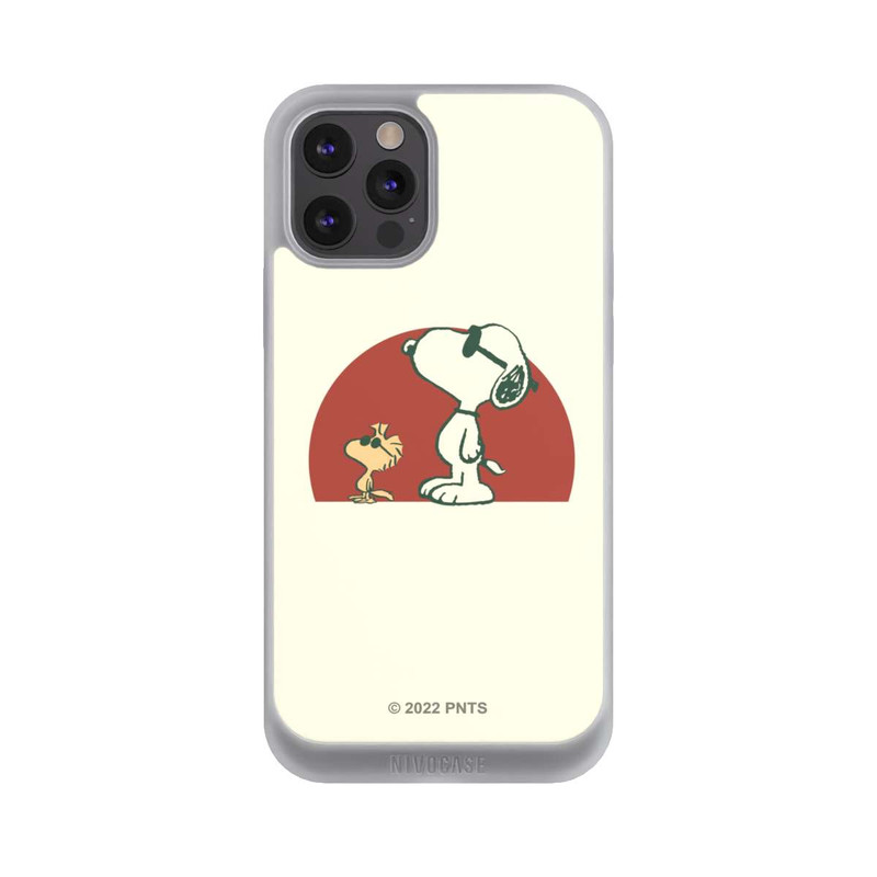 iPhone 12 Pro Max NIVOpure Snoopy Woodstock weit draußen