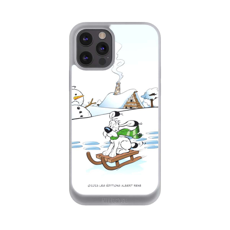 iPhone 12 Pro Max NIVOpure Idefix rides a sleigh