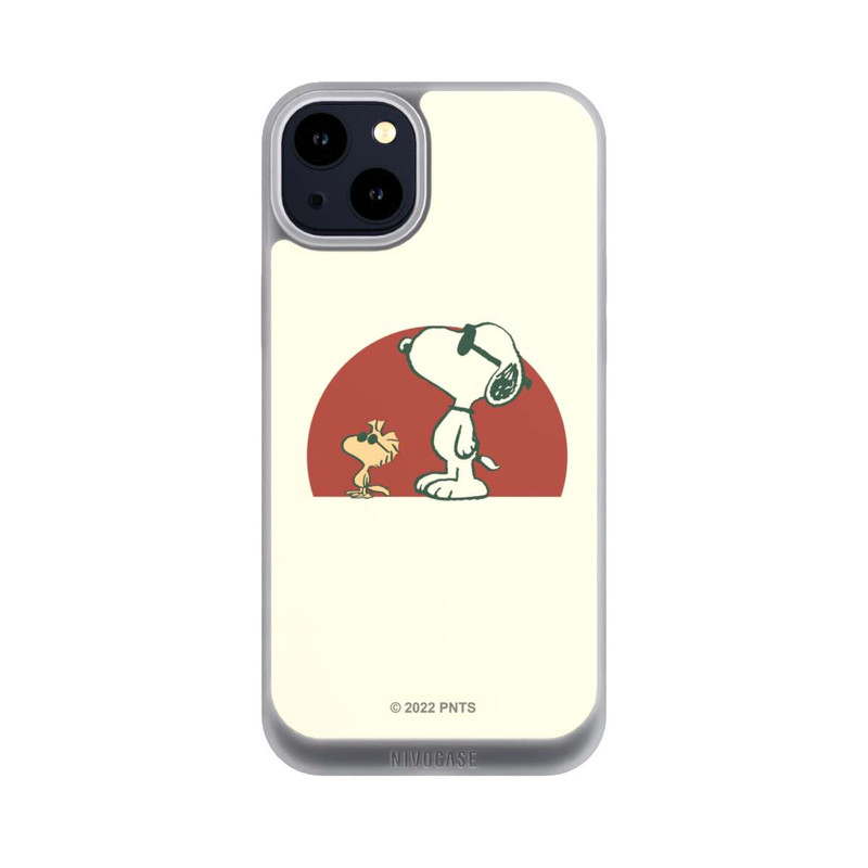 iPhone 14 Plus NIVOpure Snoopy Woodstock weit draußen