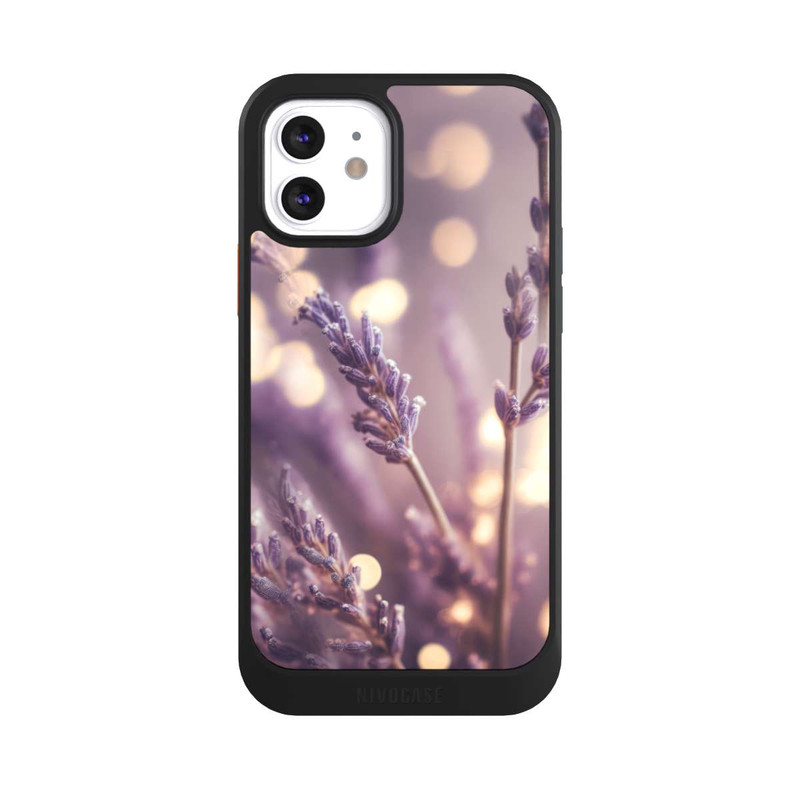 iPhone 12 NIVOcore Lavande en gros plan avec IA
