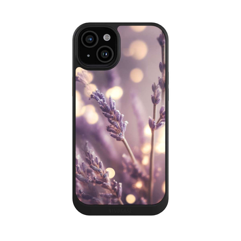 iPhone 15 Plus NIVOcore Lavande en gros plan avec IA