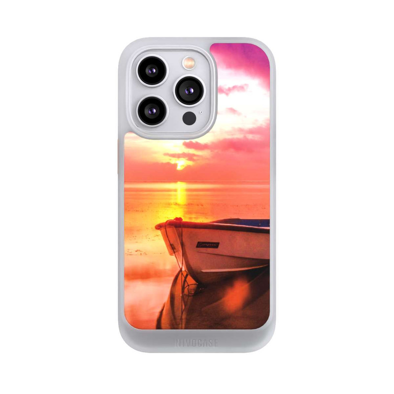 iPhone 14 Pro NIVOcore Beach Dawn Boat