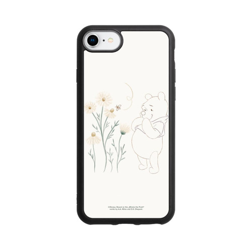 Apple iPhone 7 Base Case Winnie Puuh sieht sich Gänseblümchen an