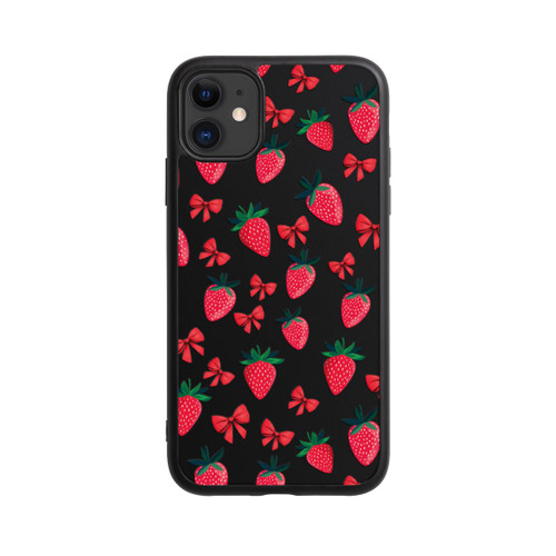 Apple iPhone 11 Base Case Erdbeer Herz Muster Transparent