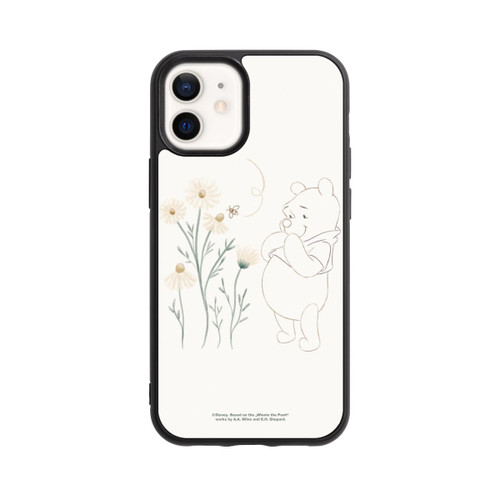 Apple iPhone 12 mini Base Case Winnie Puuh sieht sich Gänseblümchen an
