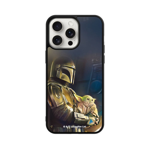 Apple iPhone 15 Pro Max Base Case Mandalorianer und Grogu im Schiff