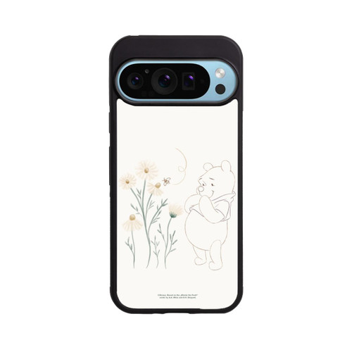 Google Pixel 9 Pro XL Base Case Winnie Puuh sieht sich Gänseblümchen an