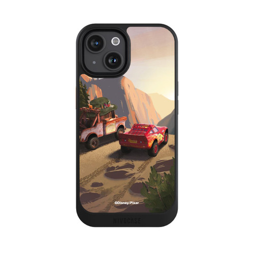 Apple iPhone 15 NIVOcore Disney Pixar Cars Sonnenuntergang Lightning McQueen und Hook