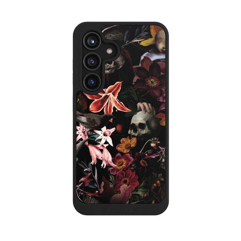 Galaxy S24 NIVOcore Totenköpfe und Blumen auf dunklem Hintergrund