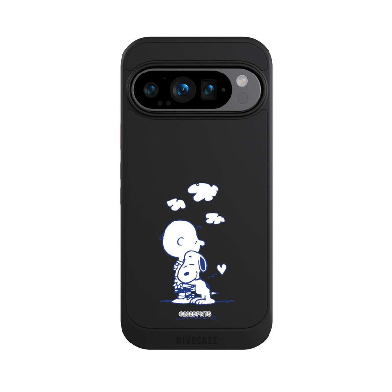 Pixel 9 Pro NIVOcore Peanuts Charlie Brown Snoopy Hug Transparent