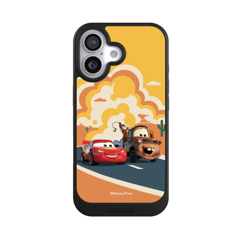 iPhone 17 NIVOcore Disney Cars Lightning McQueen Und Hook on the Road