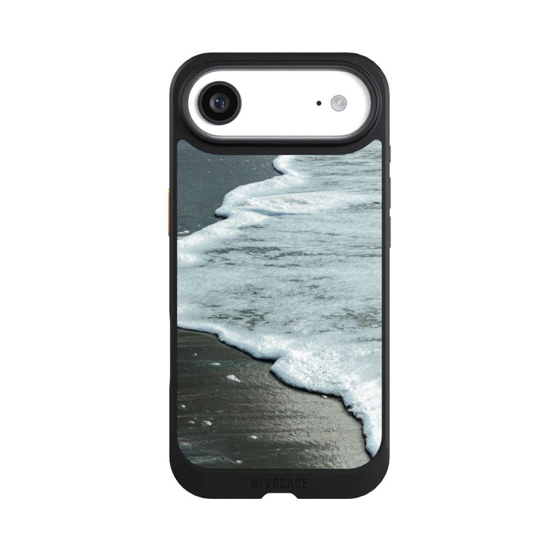 iPhone Air NIVOcore At The Beach