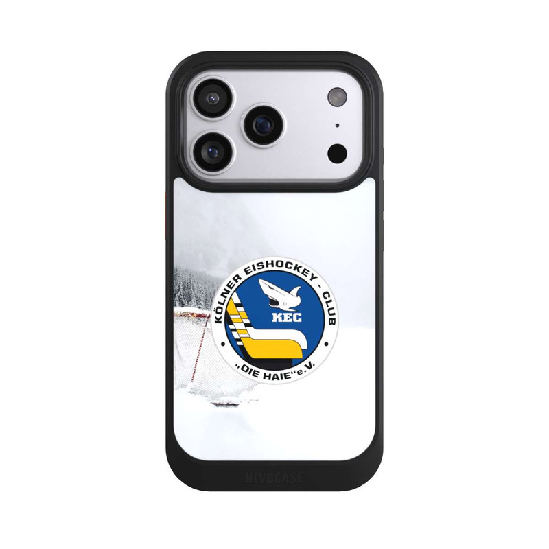 iPhone 17 Pro NIVOcore Trainingsplatz im Schnee