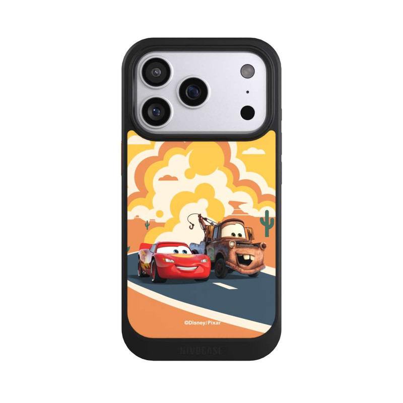 iPhone 17 Pro NIVOcore Disney Cars Lightning McQueen Und Hook on the Road