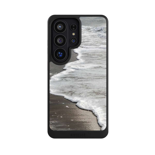 Samsung Galaxy S26 Ultra NIVOcore At The Beach