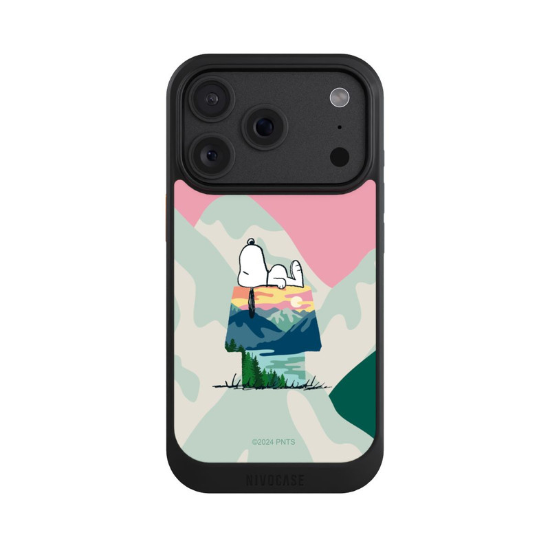 iPhone 18 Pro NIVOcore Snoopy à l'extérieur