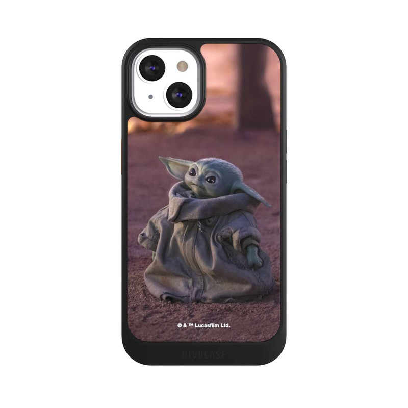 iPhone 13 NIVOcore The Child schaut nach oben
