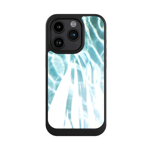 Apple iPhone 15 Pro NIVOcore Wasser-Reflexionen 2