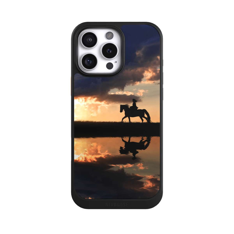 iPhone 16 Pro Max NIVOcore Ausritt im Sonnenuntergang