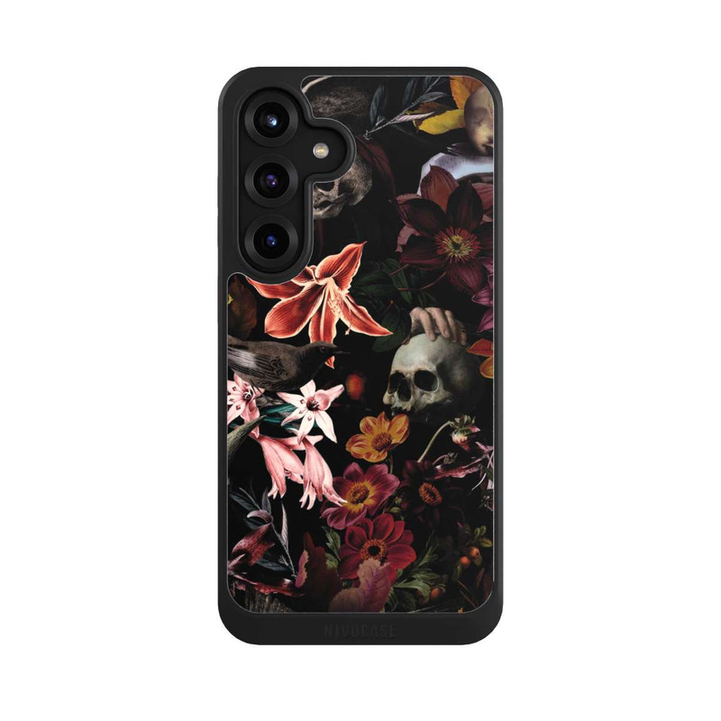 Galaxy S25 + NIVOcore Totenköpfe und Blumen auf dunklem Hintergrund