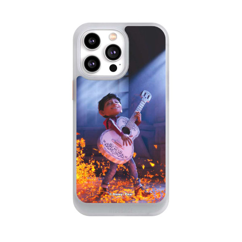 Apple iPhone 14 Pro Max NIVOcore Miguel Coco Gitarrenfilm-Szene