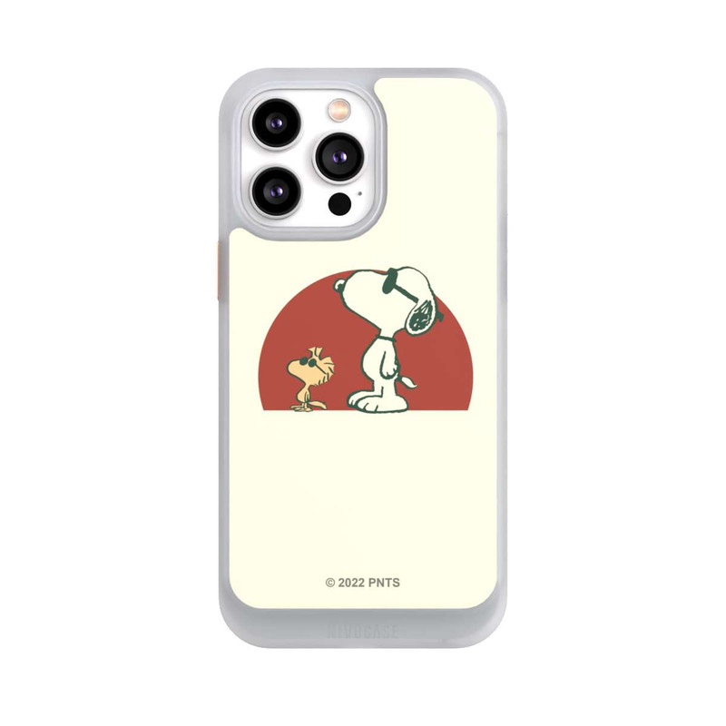 iPhone 14 Pro Max NIVOcore Snoopy Woodstock weit draußen