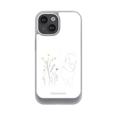 Apple iPhone 15 NIVOcore Winnie Puuh sieht sich Gänseblümchen an