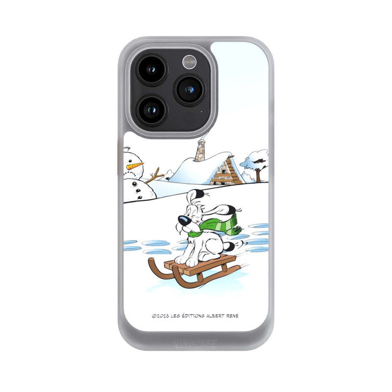 iPhone 15 Pro NIVOcore Idefix fährt Schlitten