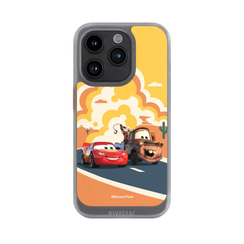 Apple iPhone 15 Pro NIVOcore Disney Cars Lightning McQueen Und Hook on the Road