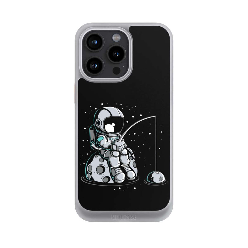 iPhone 15 Pro Max NIVOcore Astronaut Fishing
