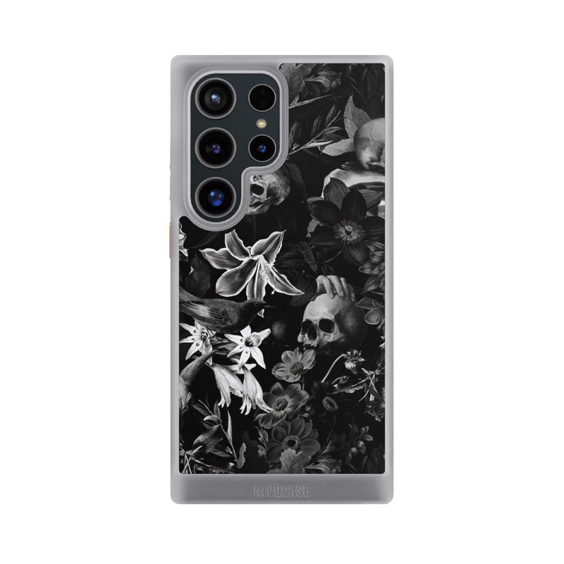 Galaxy S24 Ultra NIVOcore Totenköpfe und Blumen auf schwarzem Hintergrund