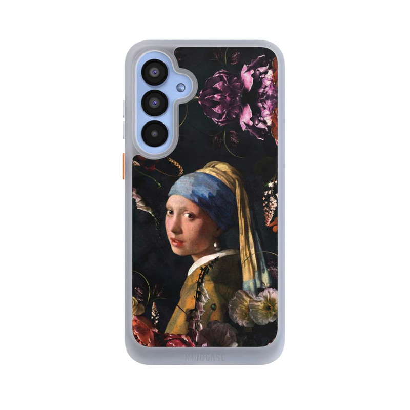 Galaxy A55 5G NIVOcore Mädchen mit Perlenohrringen und Rosen