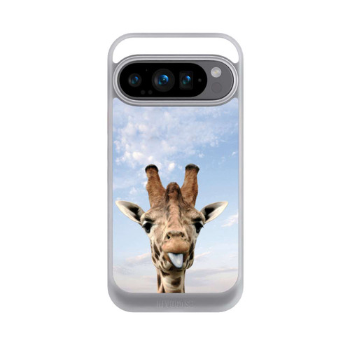 Google Pixel 9 Pro NIVOcore Giraffe auf der Straße