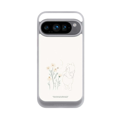 Google Pixel 9 Pro NIVOcore Winnie Puuh sieht sich Gänseblümchen an