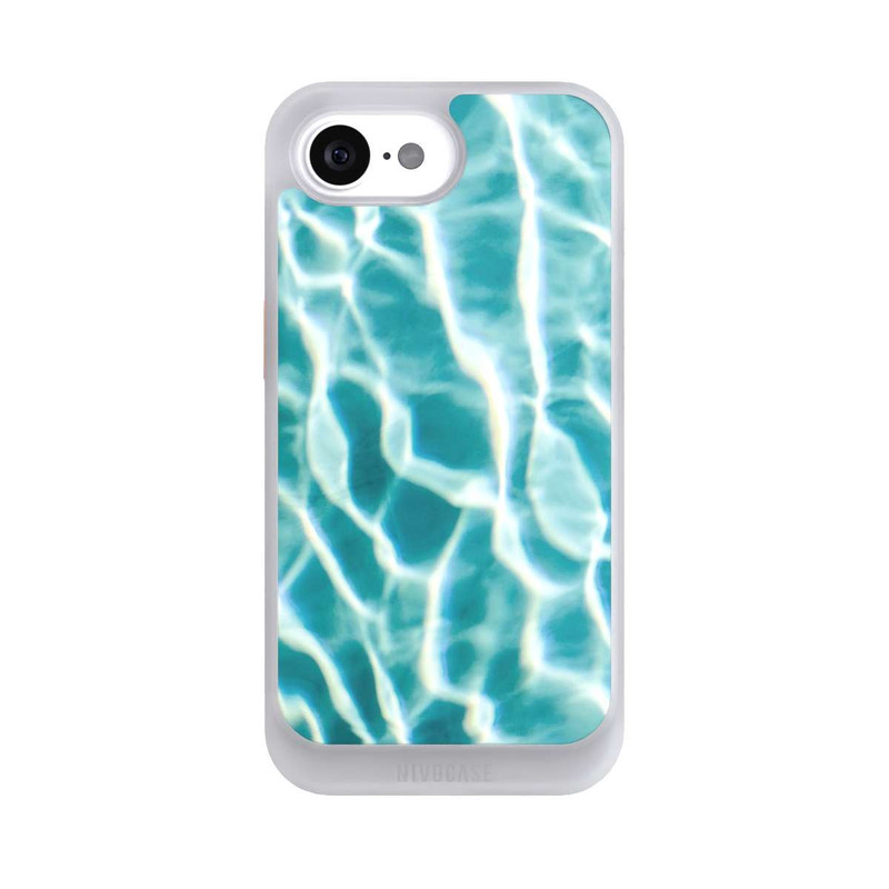 iPhone 16e NIVOcore Wasserreflexionen 3