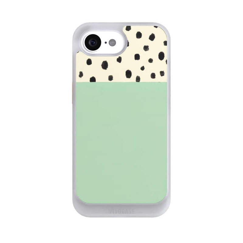 iPhone 16e NIVOcore Punkte und Boho