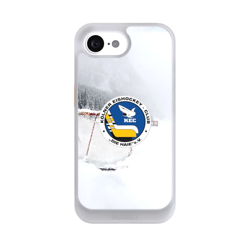 iPhone 16e NIVOcore Trainingsplatz im Schnee