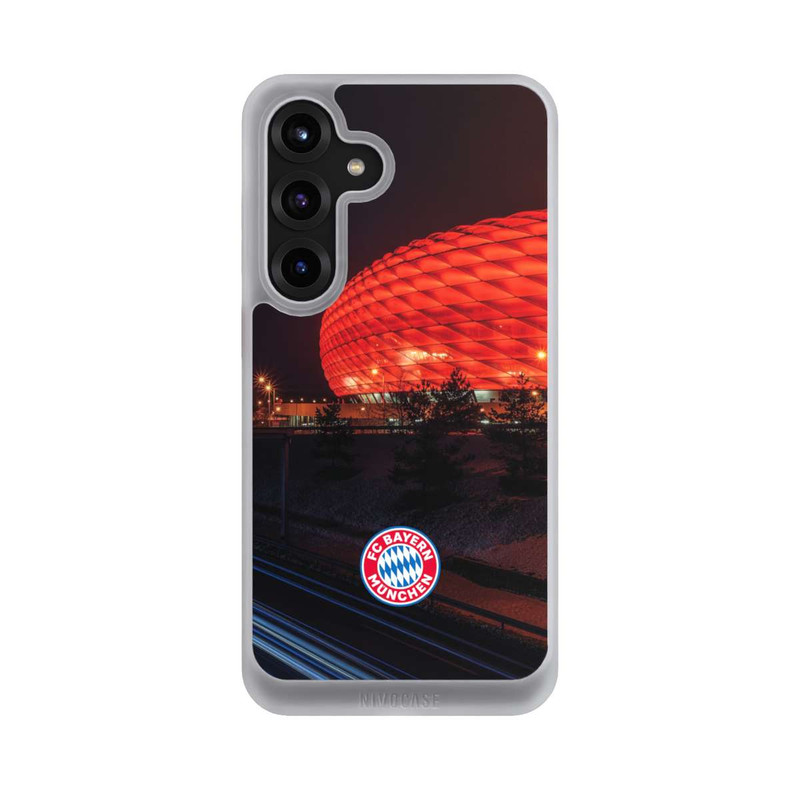Galaxy S25 + NIVOcore Allianz Arena bei Nacht FCB