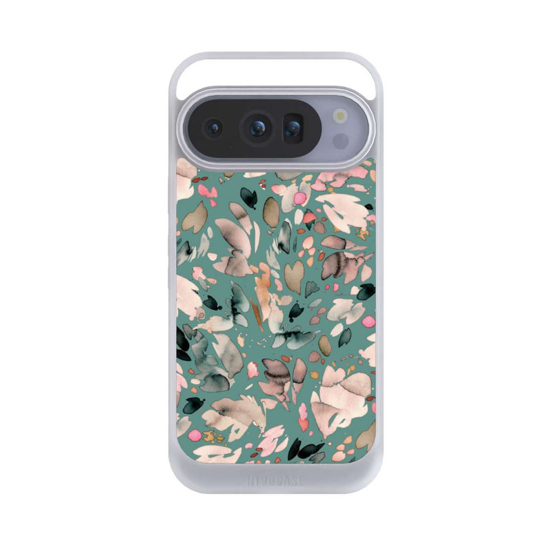 Pixel 10 Pro NIVOcore Abstrakte Blumenblätter grün
