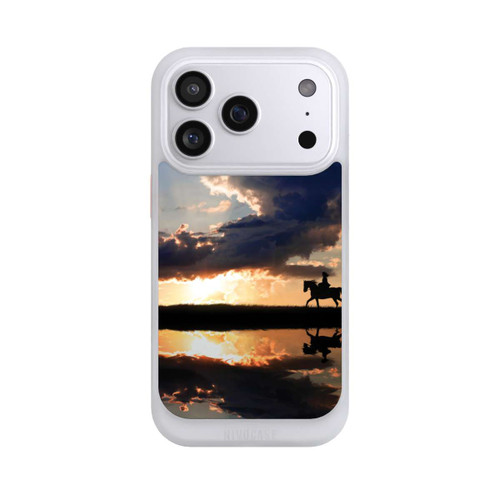 Apple iPhone 17 Pro NIVOcore Ausritt im Sonnenuntergang