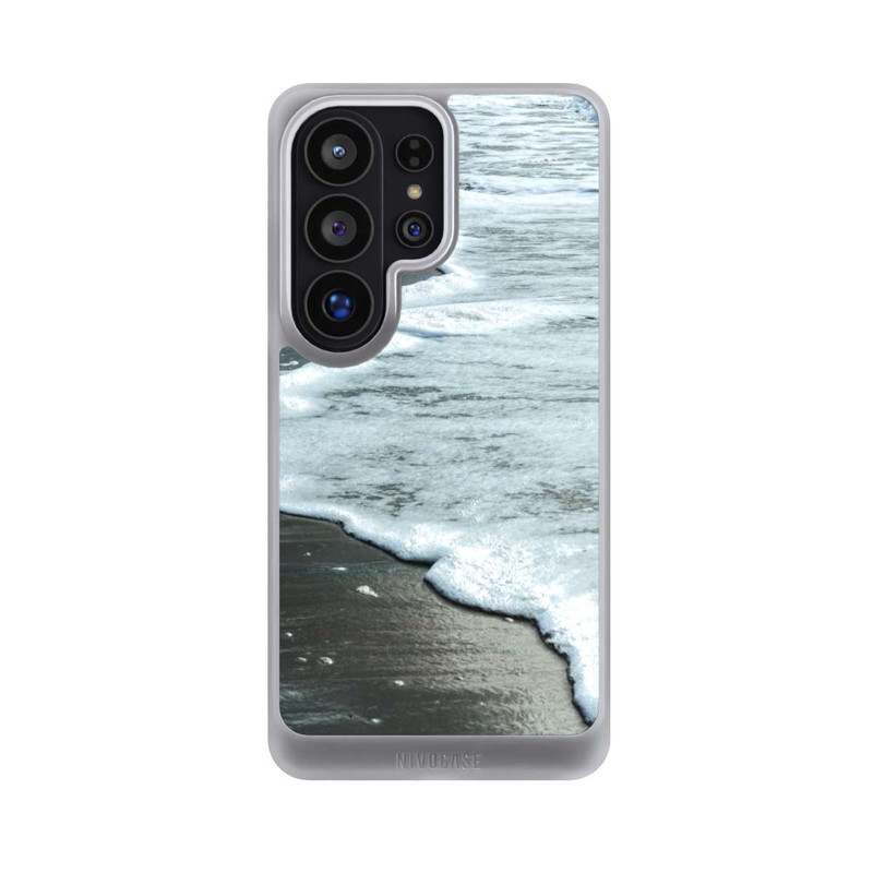 Galaxy S26 Ultra NIVOcore At The Beach